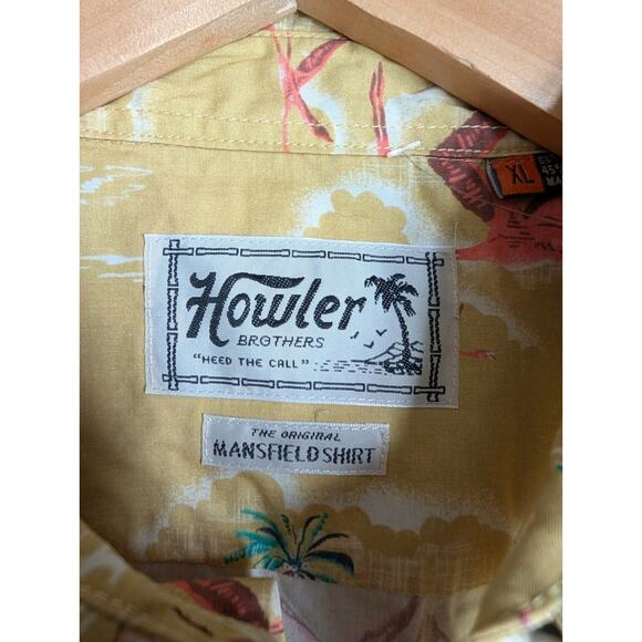 NWT Howler Brothers The Original Mansfield Shirt Mens XL Yellow Flamingo Pattern - Picture 4 of 5